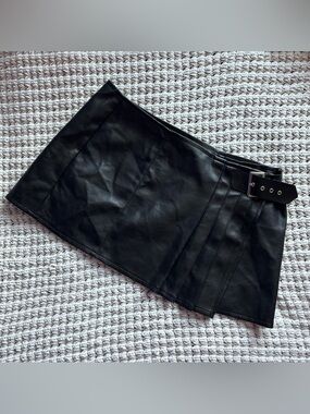 Y2K Leg Avenue Black Faux Leather Mini Skirt with Buckle Detail
